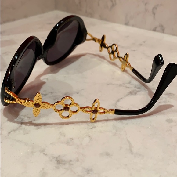 Louis Vuitton Jeweled Sunglasses - Picture 3 of 8